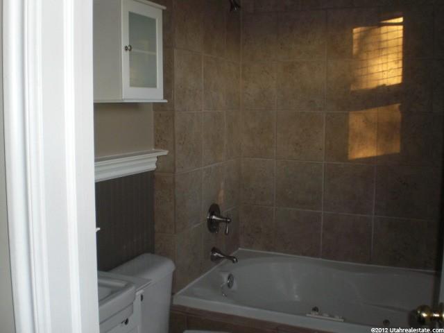 657 W 2025 N, Centerville, UT 84014 — photo 6