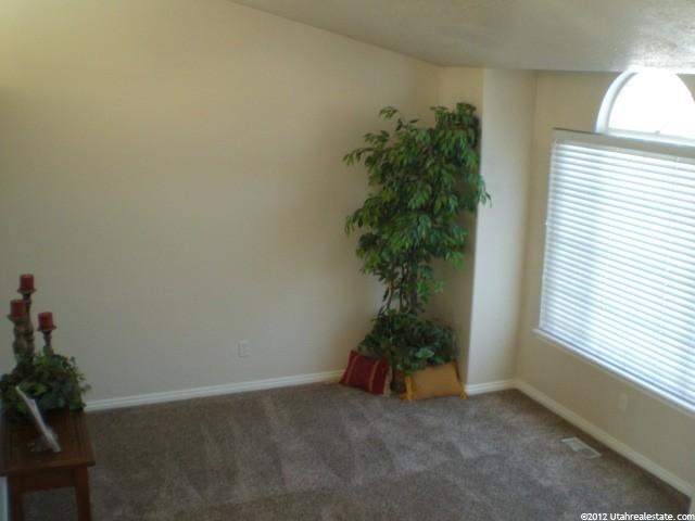 657 W 2025 N, Centerville, UT 84014 — photo 3