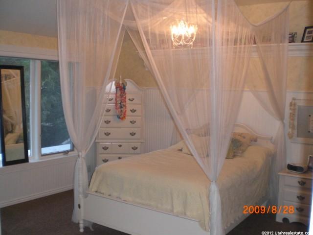 244 W 1750 N, Centerville, UT 84014 — photo 12