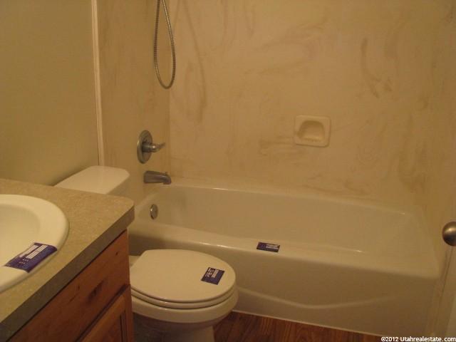 705 S Clearwater Falls Dr, Layton, UT 84041 — photo 8