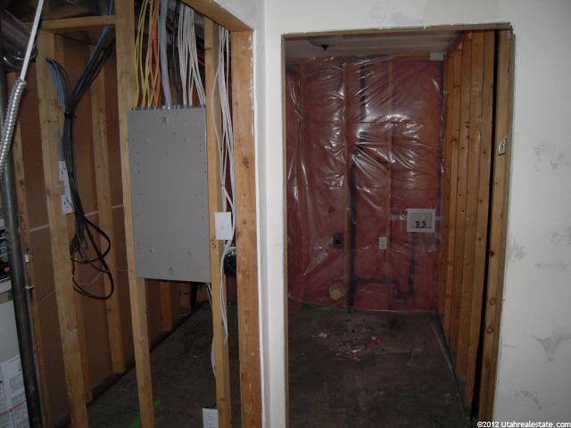 581 W 3600 S, Riverdale, UT 84405 — photo 9