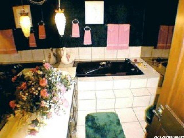 2804 E Robidoux Rd, Sandy, UT 84093 — photo 7