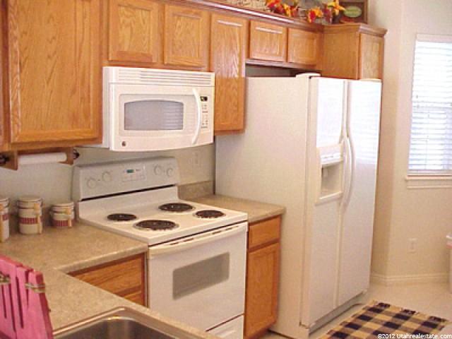 5332 S 4150 W, Roy, UT 84067 — photo 3
