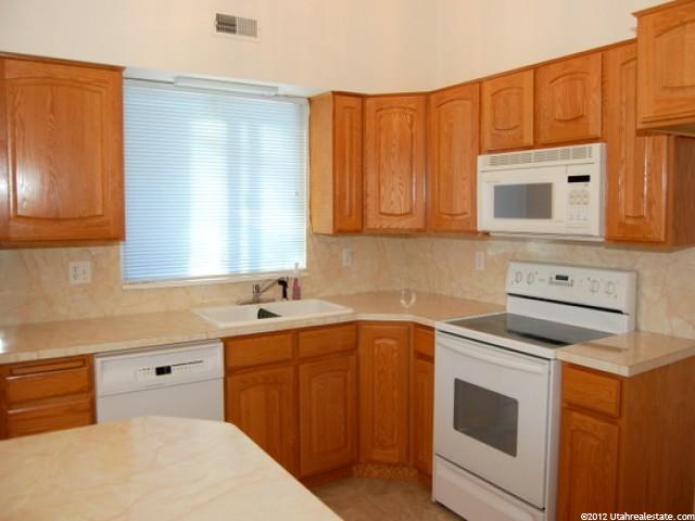 13 White Barn Dr #13, Pleasant View, UT 84414 — photo 3