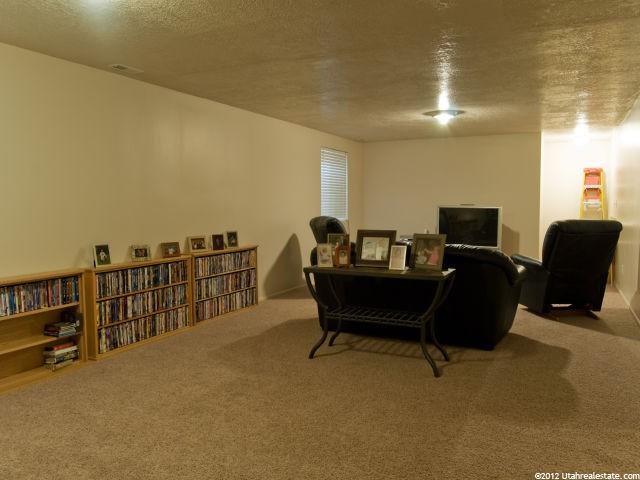 1950 S 200 W, Bountiful, UT 84010 — photo 11