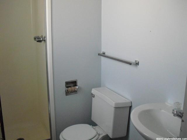 561 E 250 N, Vernal, UT 84078 — photo 7