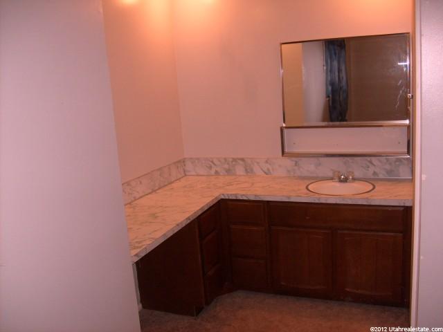 731 S 1650 E #D, Clearfield, UT 84015 — photo 10