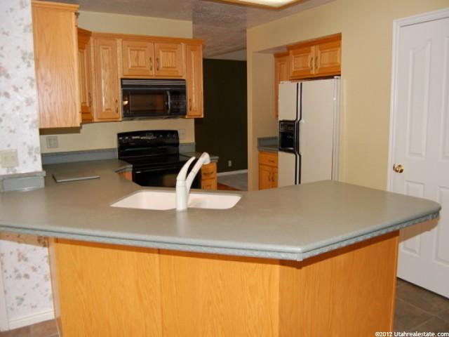 3773 N 2525 E, Layton, UT 84040 — photo 6