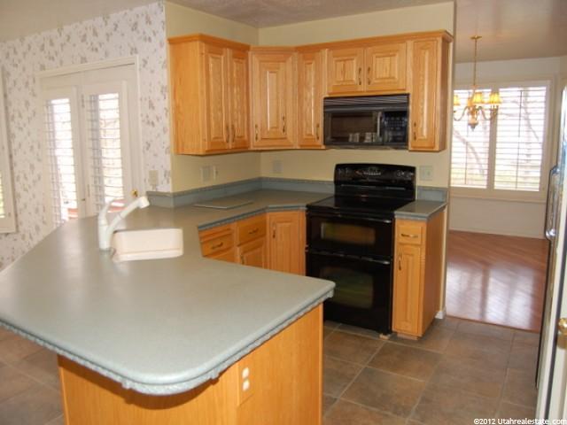 3773 N 2525 E, Layton, UT 84040 — photo 7