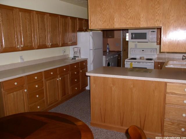 5816 S 2050 W, Roy, UT 84067 — photo 3