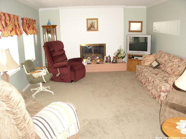 5816 S 2050 W, Roy, UT 84067 — photo 9