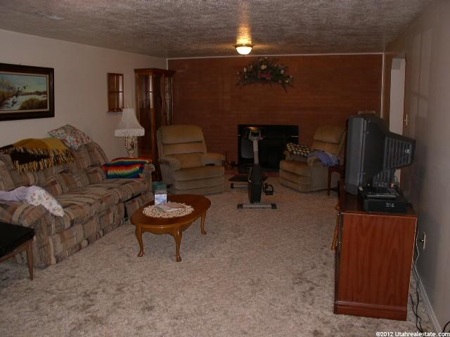 5816 S 2050 W, Roy, UT 84067 — photo 10