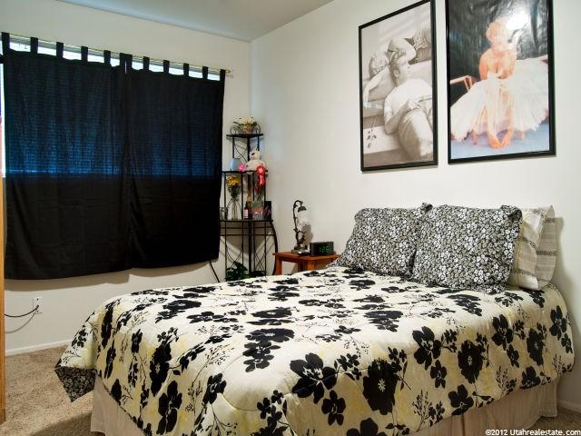 130 E Nicoletti Dr, Midvale, UT 84047 — photo 6