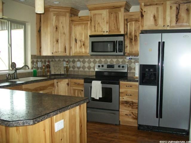 321 E 100 N, Hyrum, UT 84319 — photo 5