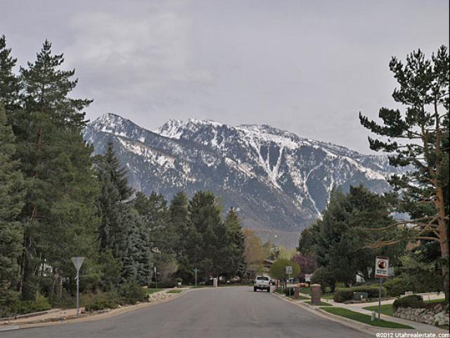 2823 E Willow Creek Dr, Sandy, UT 84093 — photo 6