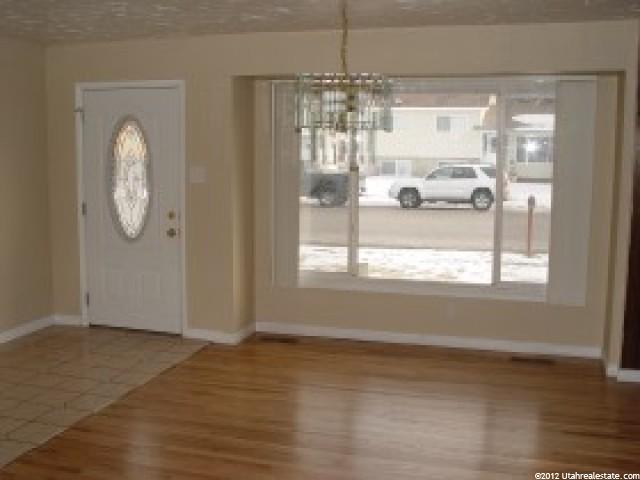 10044 S Flint Dr E, Sandy, UT 84094 — photo 2