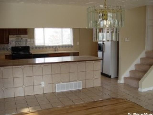 10044 S Flint Dr E, Sandy, UT 84094 — photo 3