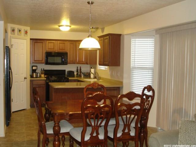 1437 N 2340 W, Clinton, UT 84015 — photo 3