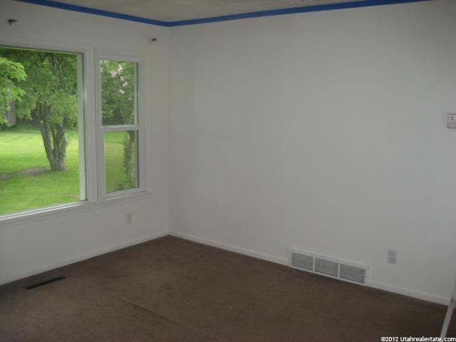 85 N Center St, Hyrum, UT 84319 — photo 8