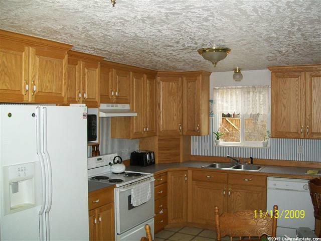 342 N Joyce Ave, Roosevelt, UT 84066 — photo 3