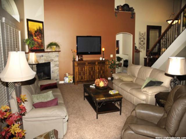562 W 2810 S, Syracuse, UT 84075 — photo 2