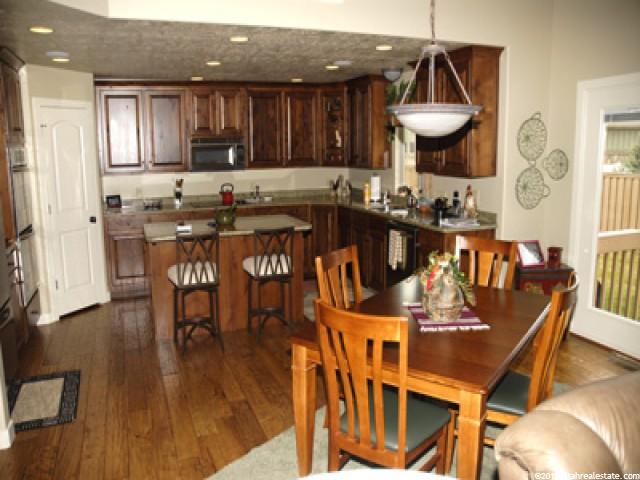 562 W 2810 S, Syracuse, UT 84075 — photo 3
