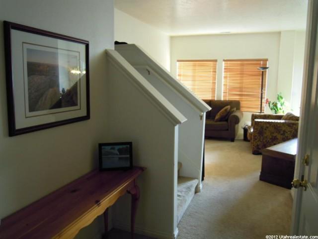 172 E Mountain Peak Dr, Draper, UT 84020 — photo 2