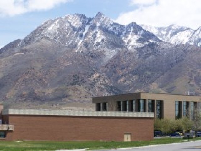 1815 E Vine St, Holladay, UT 84121 — photo 8