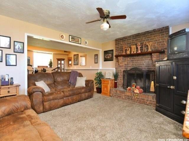 5452 S 3500 W, Roy, UT 84067 — photo 2