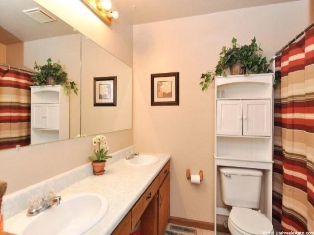 5452 S 3500 W, Roy, UT 84067 — photo 5