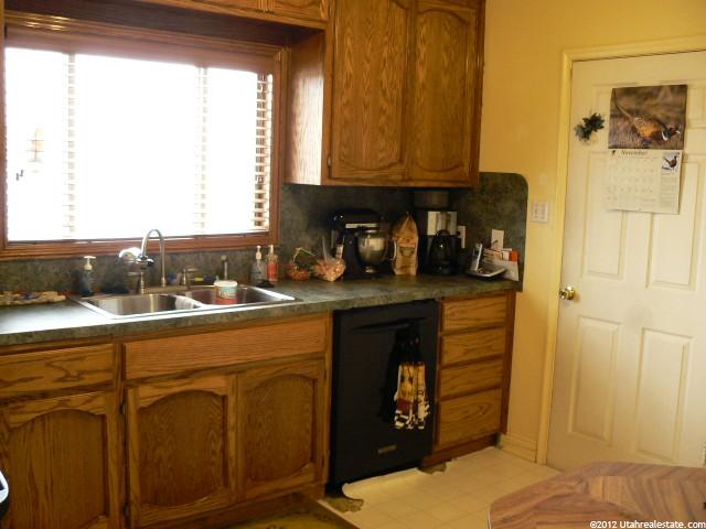 750 S 1000 W, Clearfield, UT 84015 — photo 4