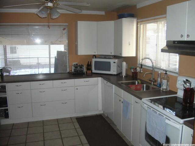 6297 S 400 E, Murray, UT 84107 — photo 12