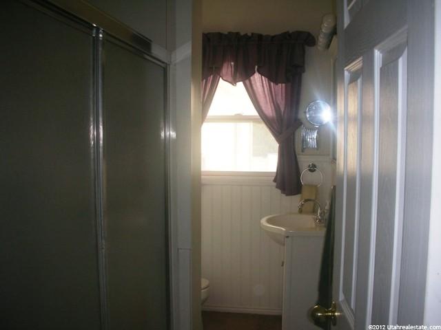 724 E 200 N, Kaysville, UT 84037 — photo 9