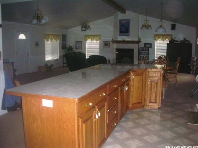 724 E 200 N, Kaysville, UT 84037 — photo 3