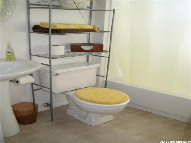 561 E 800 N, Ogden, UT 84404 — photo 9