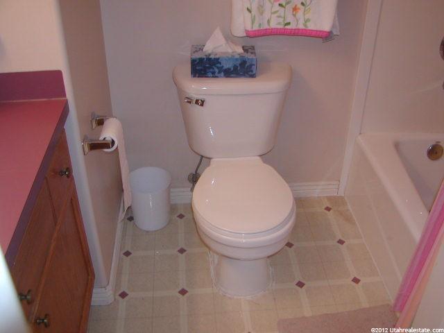 891 E 1750 N, North Ogden, UT 84414 — photo 8