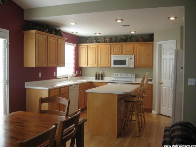 501 S 100 E, Kaysville, UT 84037 — photo 5