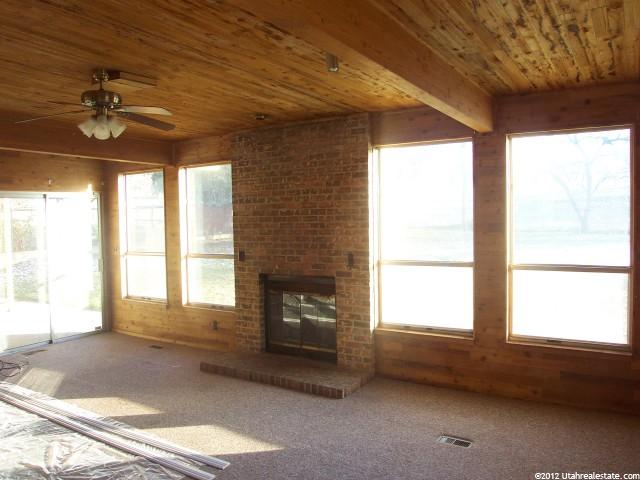 929 Bel Mar Dr, Ogden, UT 84403 — photo 2