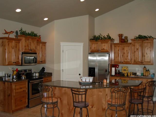 1838 Mountain Pines Ln, Ogden, UT 84403 — photo 5