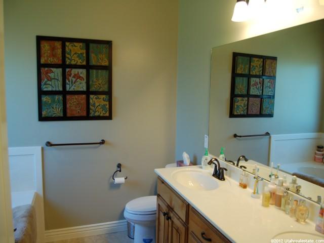 1838 Mountain Pines Ln, Ogden, UT 84403 — photo 7