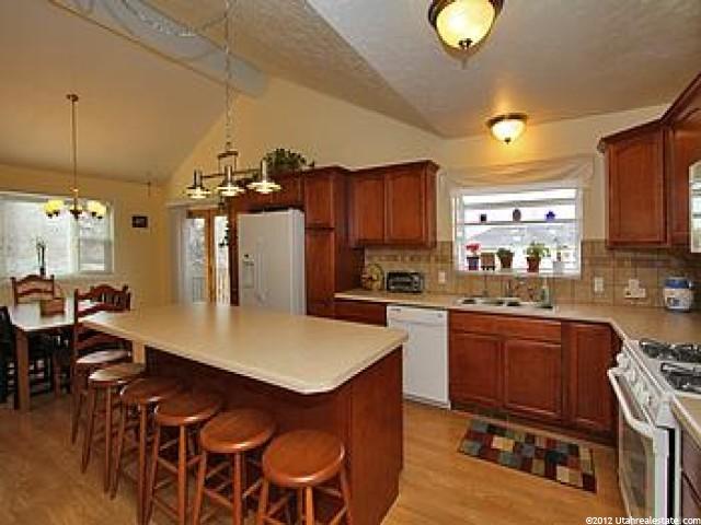 1401 E Knollwood Dr, Sandy, UT 84092 — photo 3