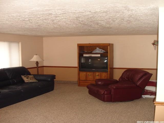 1347 N 325 E, Centerville, UT 84014 — photo 4