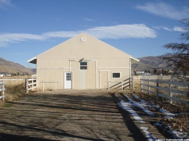 420 S 8600 E, Huntsville, UT 84317 — photo 6