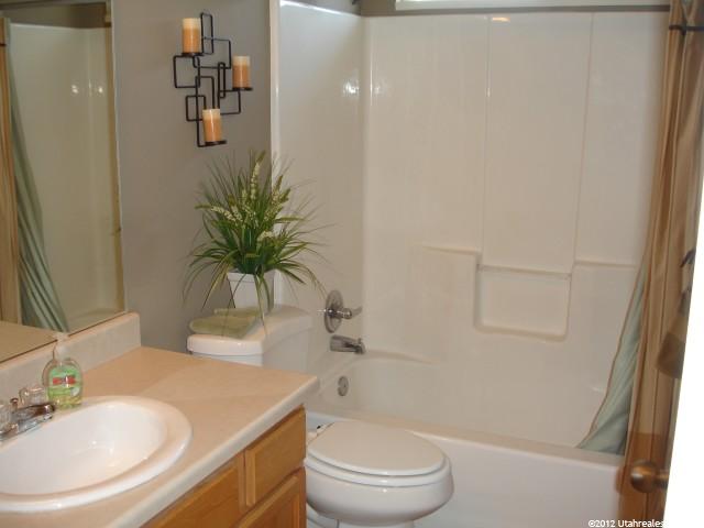 907 S 925 W, Woods Cross, UT 84087 — photo 3