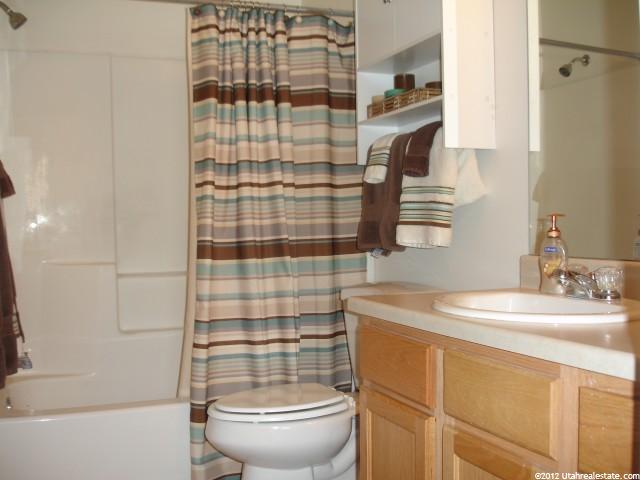 907 S 925 W, Woods Cross, UT 84087 — photo 5