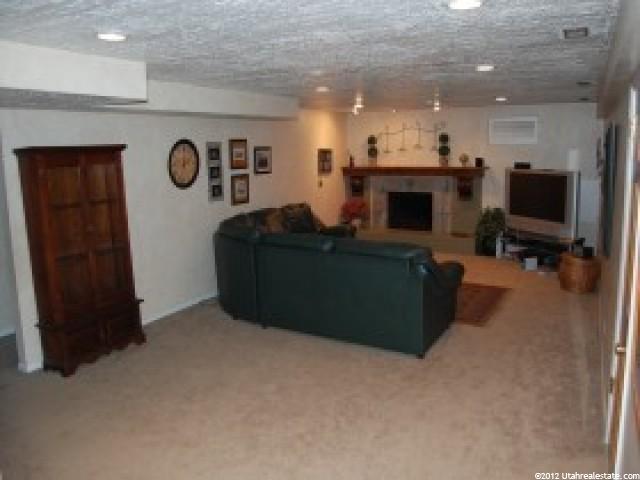 2574 E Valley View Ave, Holladay, UT 84117 — photo 7