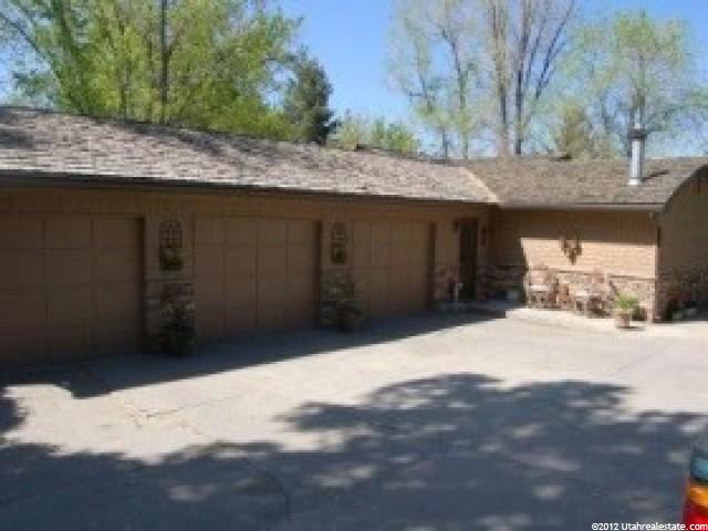 2574 E Valley View Ave, Holladay, UT 84117 — photo 10
