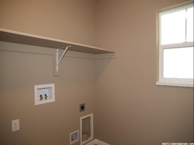 919 E Chris Cir, Clearfield, UT 84015 — photo 10