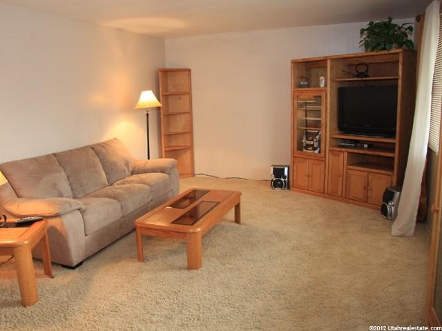 9911 S Electra Ln E, Sandy, UT 84094 — photo 2