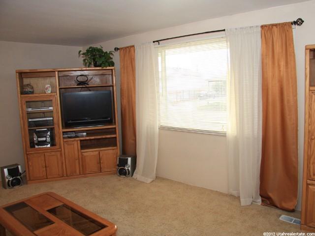 9911 S Electra Ln E, Sandy, UT 84094 — photo 3